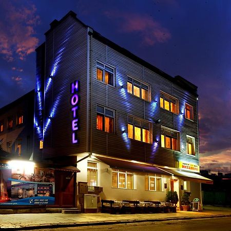 Hotel Mehdjarel Shumen Bagian luar foto