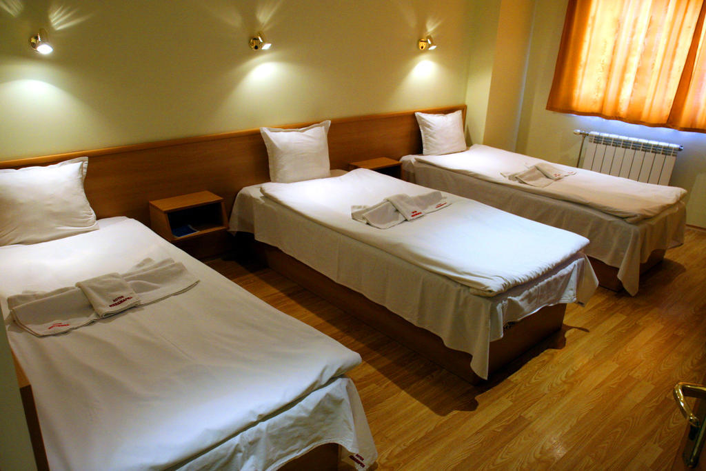 Hotel Mehdjarel Shumen Ruang foto