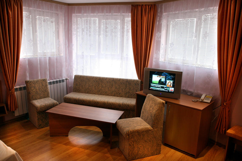 Hotel Mehdjarel Shumen Ruang foto